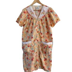 Patio Dress Casual Nights Peach Floral Snap Front Short Sleeve Nightgown Medium